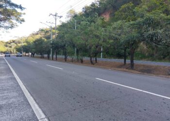 Este sábado inicia señalización de la Carretera a Comalapa previo a la activación de fotomultas en la vía