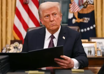 Trump congela de golpe el pago de programas del Gobierno que suman cientos de miles de millones de dólares al año