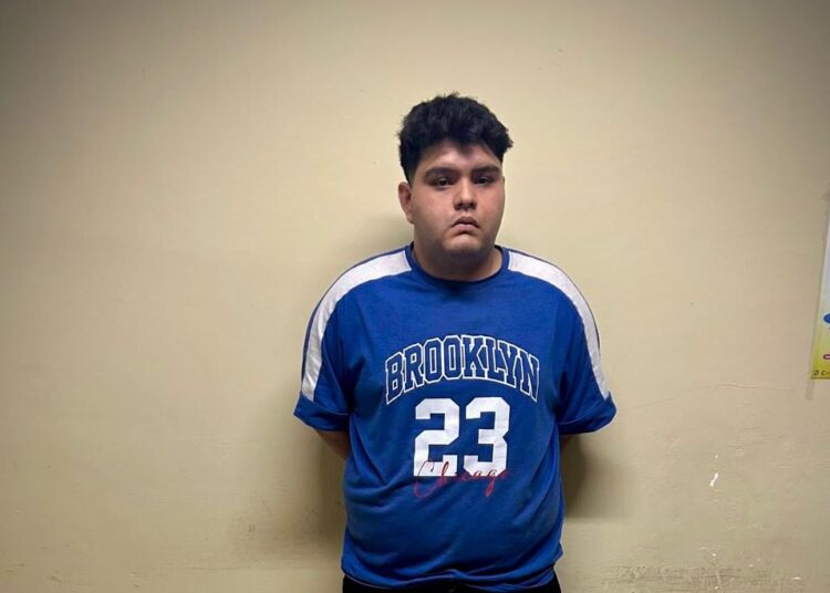 Interceptan a distribuidor de droga en Calle San Antonio Abad