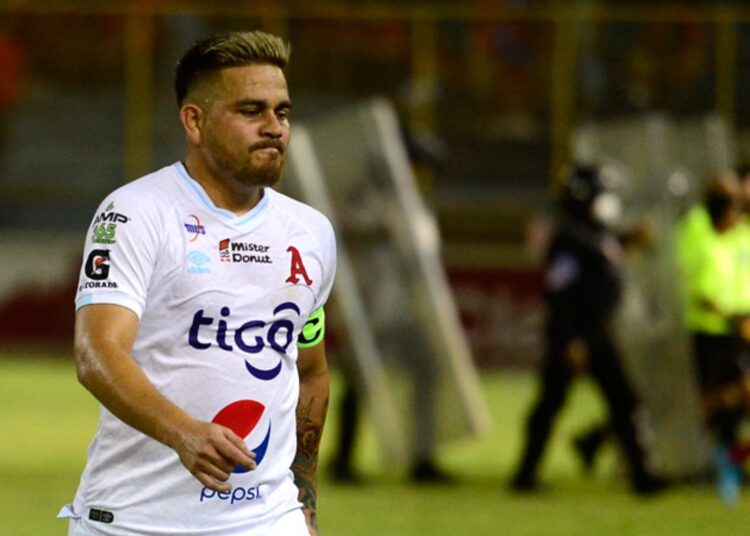 Rodolfo Zelaya se despide de Alianza