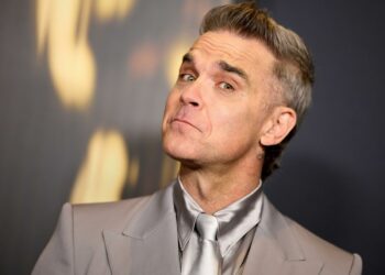 Robbie Williams recordó la noche que consumió setas alucinógenas en la casa de Bono