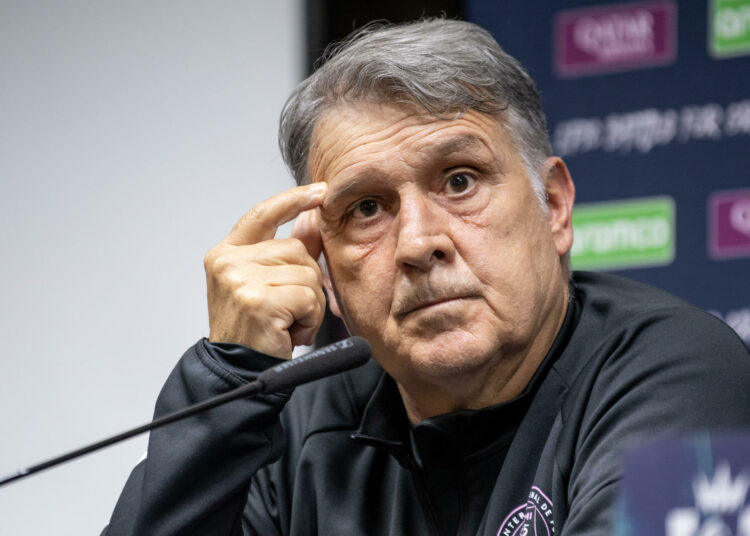 En Brasil afirman que el Tata Martino podría dirigir a un importante equipo en el Mundial de Clubes