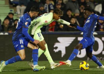 Barcelona empata en su visita ante Getafe y se aleja cada vez más del liderato de LaLiga