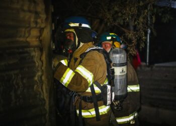 Incendio en Soyapango consume dos locales de comida