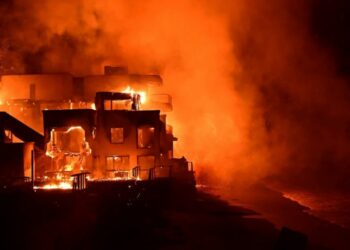 Los incendios en el sur de California amenazan el suministro de petróleo y gas en el oeste de EEUU