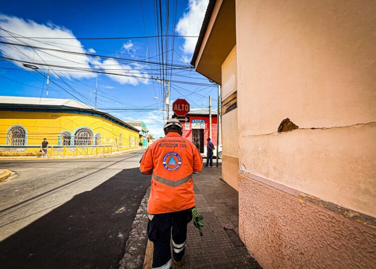Equipos de primera respuesta realizan monitoreos preventivos a nivel nacional tras sismo de 5.7
