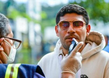 Condenan a 2 años de prisión a conductor de auto deportivo que dio positivo al alcotest