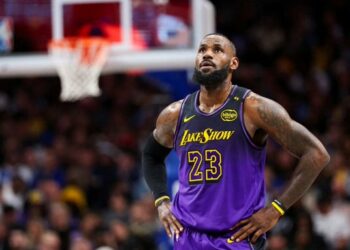 Suspendieron el partido de la NBA entre los Lakers y los Hornets por los incendios en Los Ángeles