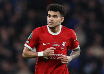 Luis Díaz, señalado en Inglaterra: lluvia de críticas por ‘el bajo nivel’ con Liverpool en Premier League