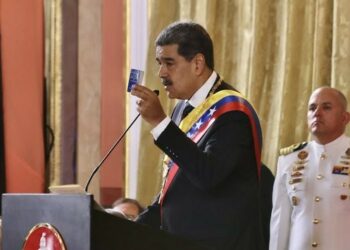 Leyes y reforma constitucional para blindar a Nicolás Maduro