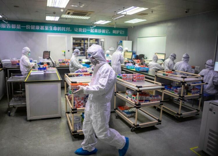 La CIA cree que el virus del COVID-19 “probablemente” se originó en un laboratorio chino