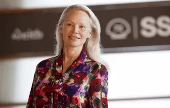 Pamela Anderson ‘casi muere’ en un avión al ser confundida con otra persona