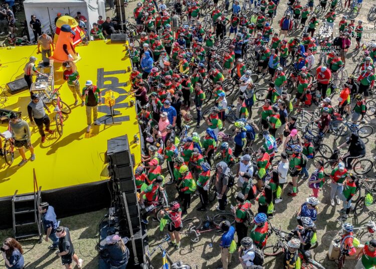 Con éxito se desarrolló Séptima Pedaleada desde el parque Bicentenario