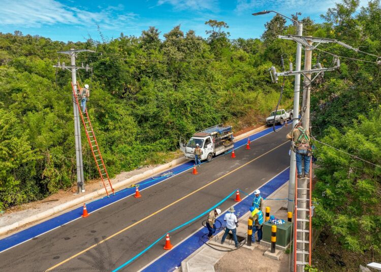Continúa la instalación de cableado subterráneo en circuito 2 de Surf City en Punta Mango, Jucuarán
