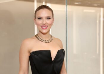 Scarlett Johansson está cumpliendo un ‘sueño’ al copresentar ‘Jenna and Friends’