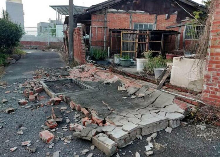 Terremoto de 6.4 sacude Taiwán y deja al menos 26 heridos