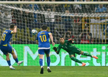 Pierluigi Collina propone cambiar el sistema de lanzamiento de penales