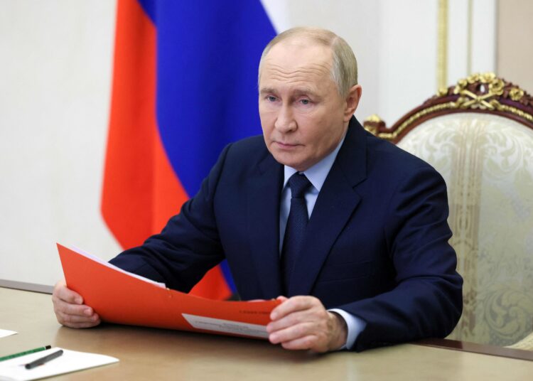Putin designó a sus enviados para iniciar las negociaciones entre Rusia, Estados Unidos y Ucrania para poner fin a la guerra