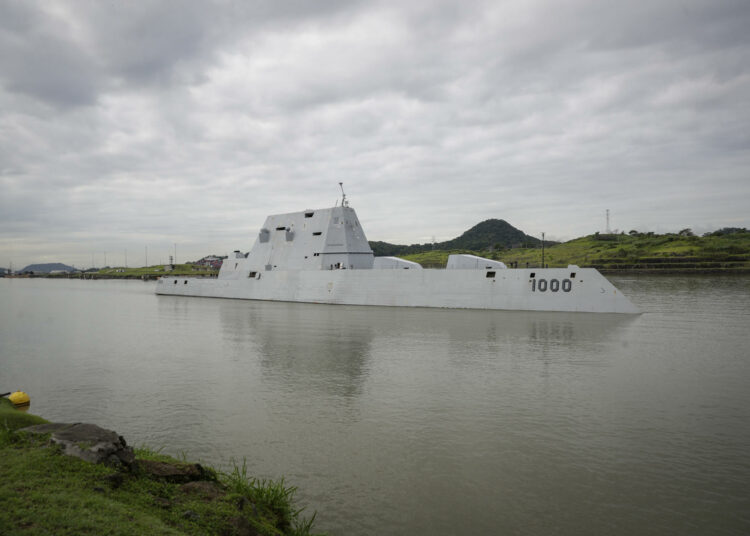 Panamá priorizará el tránsito de buques estadounidenses