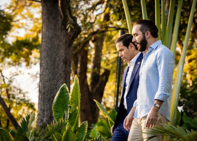 Nayib Bukele y Marco Rubio sostienen reunión privada