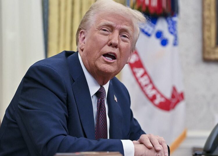 Trump ordena eliminar pauta con medios como la BBC