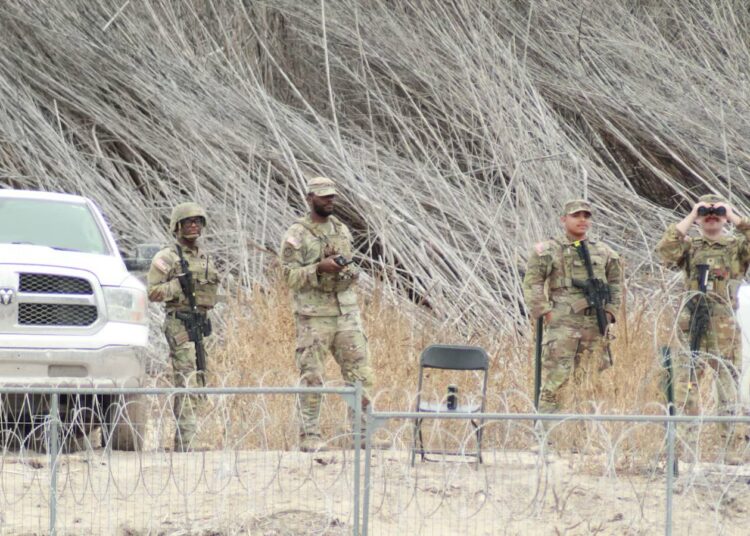 El Pentágono enviará 1.500 soldados más a la frontera con México, elevando a 3.600 el total de militares desplegados