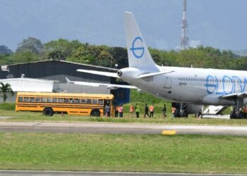 Un segundo vuelo con deportados llegó a Brasil desde Estados Unidos, en medio de las tensiones entre Lula y Trump