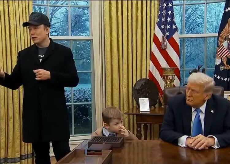 Trump ordena a las agencias de EEUU que planifiquen recortes de personal «a gran escala»