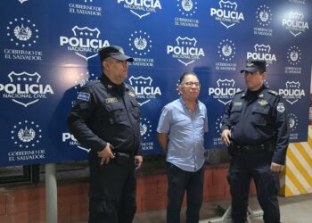 Fiscalía captura a Eugenio Chicas por enriquecimiento ilícito