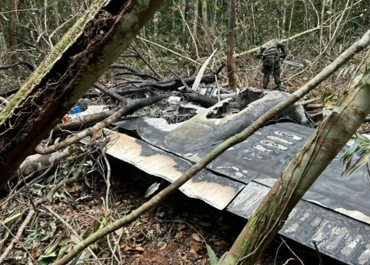 Brasil derriba avión con droga procedente de Venezuela