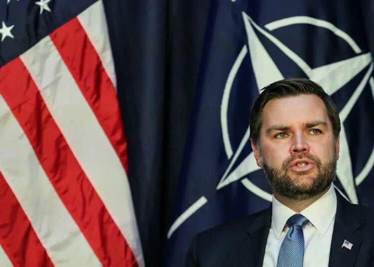 El vicepresidente de EEUU advirtió a Rusia que si no hay acuerdo de paz se evaluará el envío de tropas a Ucrania