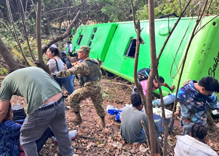 Propietario de autobús accidentado en Quebrada Seca indemnizará a los heridos