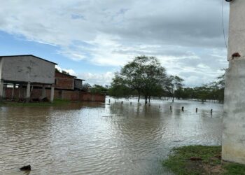 Ecuador amplía a ocho provincias la emergencia por lluvias