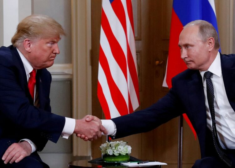 Vladimir Putin respaldó la propuesta de Donald Trump de recortar un 50% el gasto militar