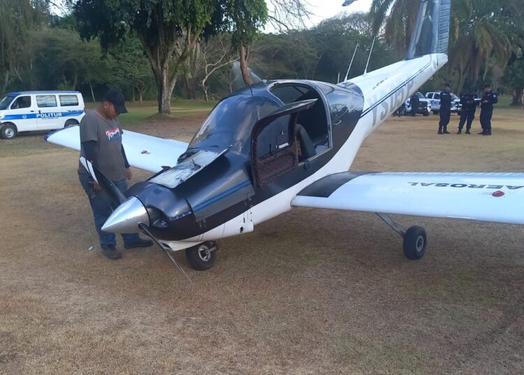 Avioneta realiza aterrizaje de emergencia en San Martín
