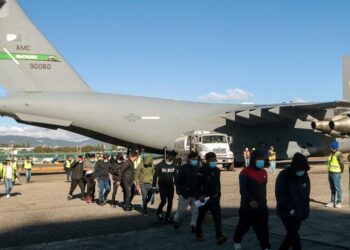 Sheinbaum da la cifra de deportados desde EE.UU. en el arranque de la ‘era Trump’