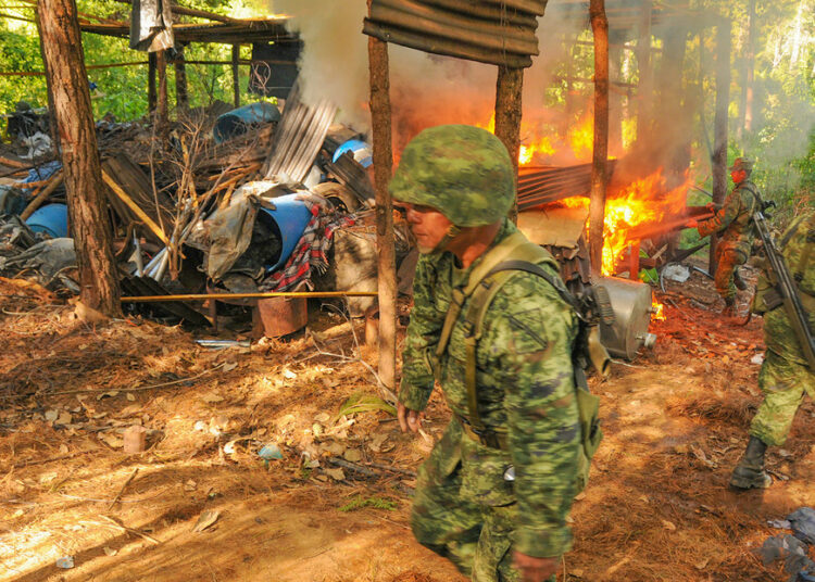 El Pentágono no descarta atacar objetivos en México