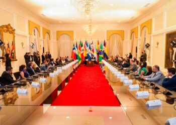 Gobierno continúa buscando hacer más competitivo a El Salvador a nivel global