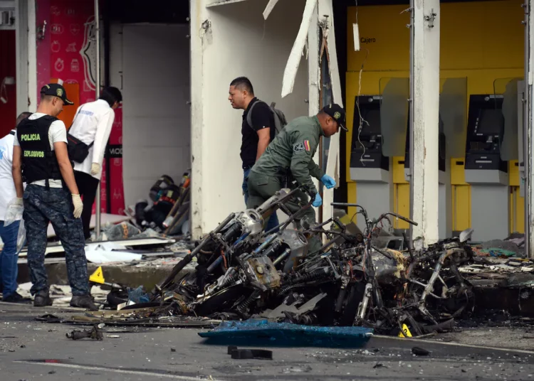 Ataque con explosivos deja 17 heridos en Colombia