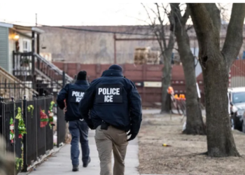 ICE está liberando a varios migrantes detenidos en las redadas