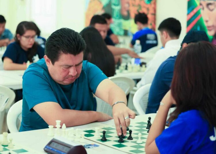 Carlos Burgos, líder del Campeonato Abierto Puntuable “Víctor Murillo in memoriam 2025”