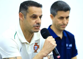 Madjer impartió seminario en El Salvador Beach Soccer Cup
