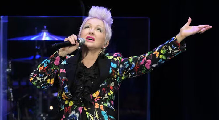 Cyndi Lauper anunció que dejará los escenarios