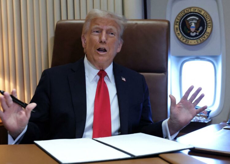 Trump anuncia arancel del 25% al aluminio y acero importados