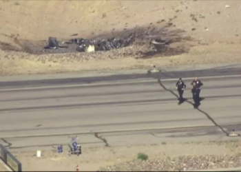 Dos aviones chocaron en el aire en Arizona; hay al menos dos muertos
