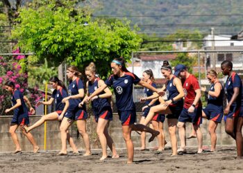 Estados Unidos ya entrena en El Salvador para la Beach Soccer Cup 2025