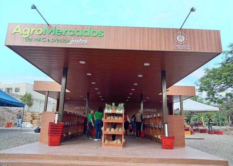 Anamorós en La Unión Norte estrena su segundo Agro Mercado