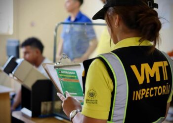 Viceministerio de transporte verifica cumplimiento de normas en centros de enseñanza vial