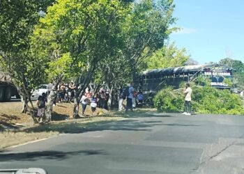 Varios lesionados al salirse de la vía un autobús de la ruta 142