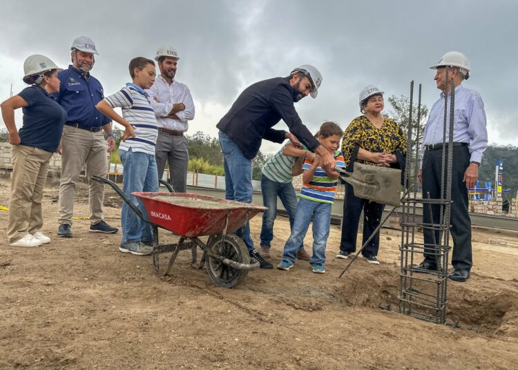Complejo Tuscania colocó la primera piedra de “D’Paso”